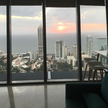 Altair Luxury Colombo By Miracle Apartment Exterior photo